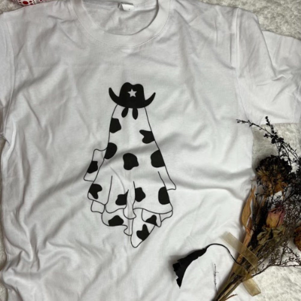 Cowboy Hat Ghost Country Western Halloween Cowboy Costume Graphic Tee T-Shirt